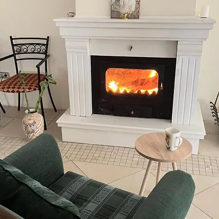 Monika Villa